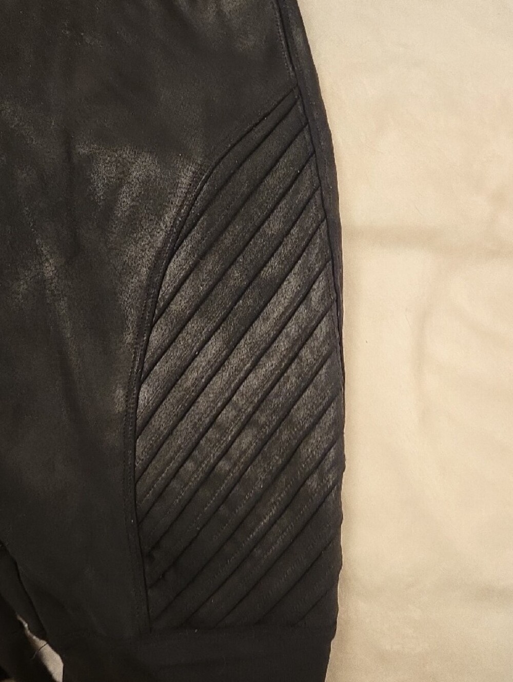 SPANX MED MOTO Black Leggings - Picture 4 of 5